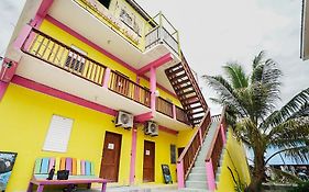 Travellers Palm Backpackers